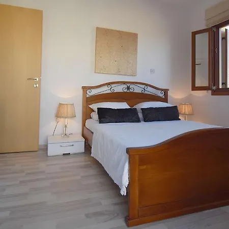 Charming Trias Apartamento